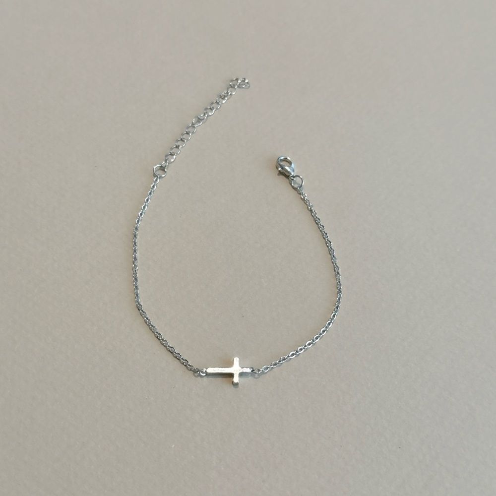 Cross bracelet  M1028